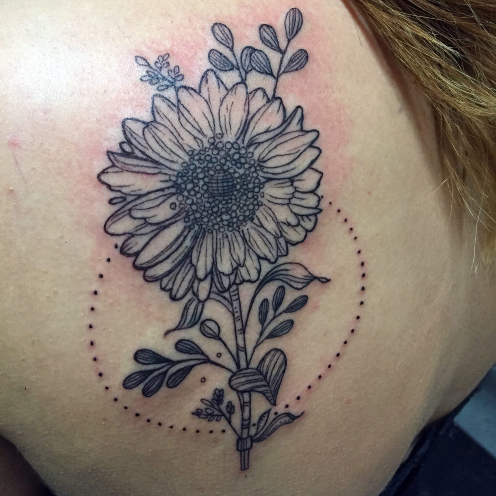 Q Tattoo in Huntington Beach - Karel Beck - sunflower